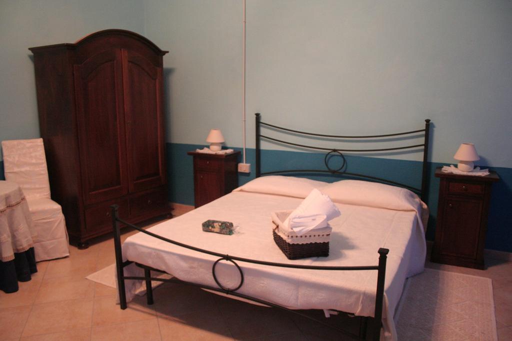 B&B Su Maimoni อีเกลเซียส ห้อง รูปภาพ